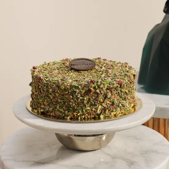 Sweet Atelier Delicious Cake | Vibrant Flowers Bouquet