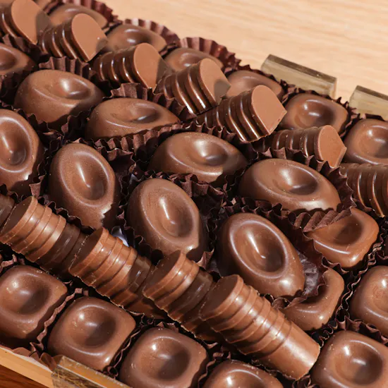 Floward Luxurious Chocolate Tray