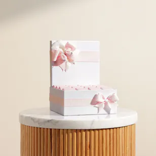 Le Chocolatier Dubai Baby Bootie Decorated Medium Chocolate Box Le Chocolatier Dubai Baby Bootie Decorated Medium Chocolate Box