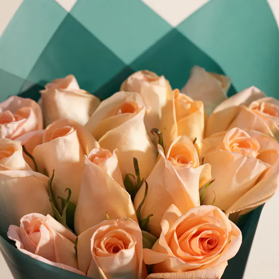 Abdul Samad Al Qurashi Super Agarwood Oil | Peach Bliss Rose Bouquet