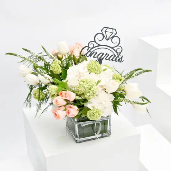 Blooming Flowers | Glass Vase