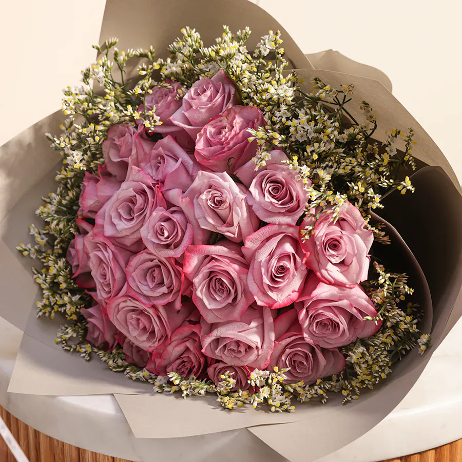 صندوق شوكولاته من ابوتشي | باقة زهور 3