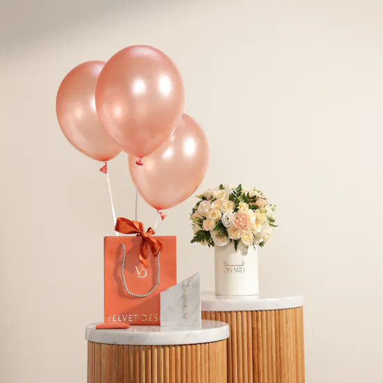 Velvet Desert Luxury Necklace | Flowers and Balloons