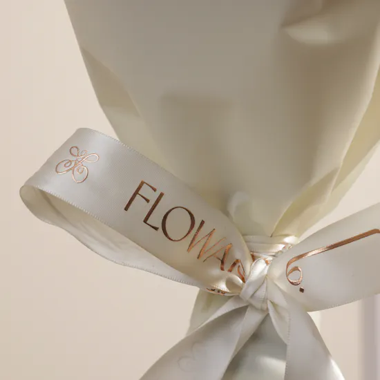 Yves Rocher Evidence Glamour Set | Alluring Roses Bouquet