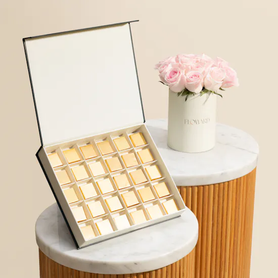 Floward Medium Mix Chocolate Box | It’s A Girl Balloon and Flowers