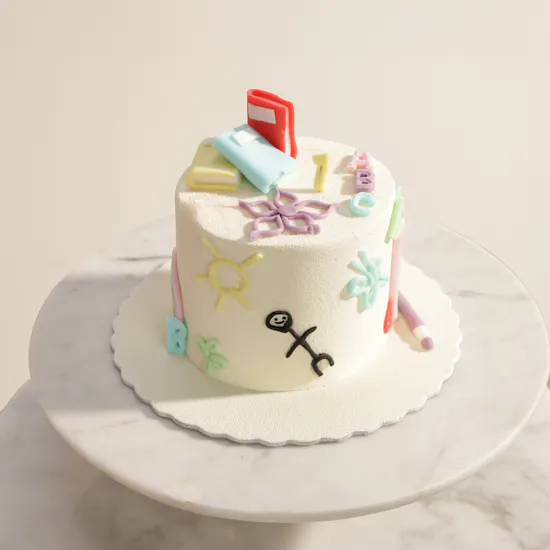 Sweet Ateiler Back to School Cake