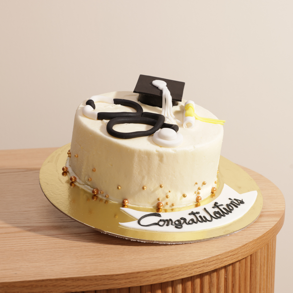 كيك التخرج من هلن بيكري | كلية الطب