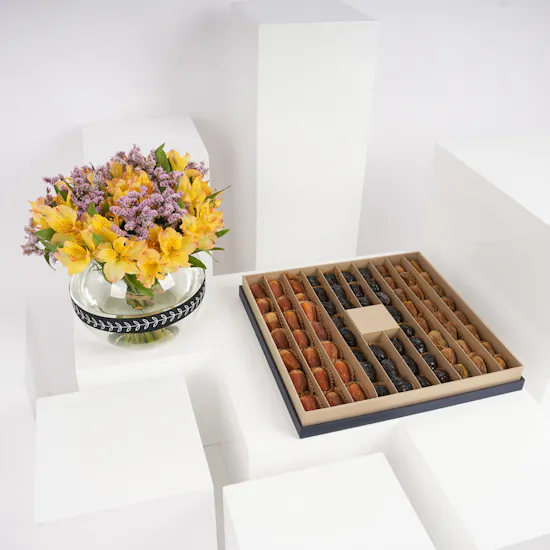 Nua Large Luxury Box | Bright Flowers