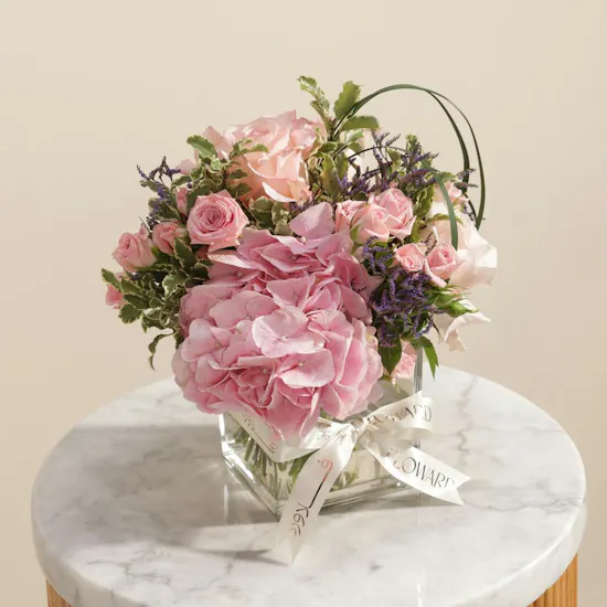 Delightful Pink Flowers Vase