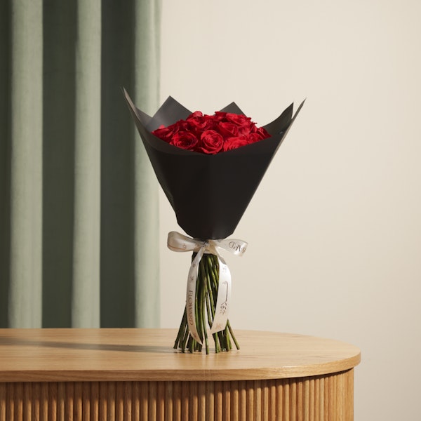 Dazzling Red Rose Bouquet | 25 Flowers