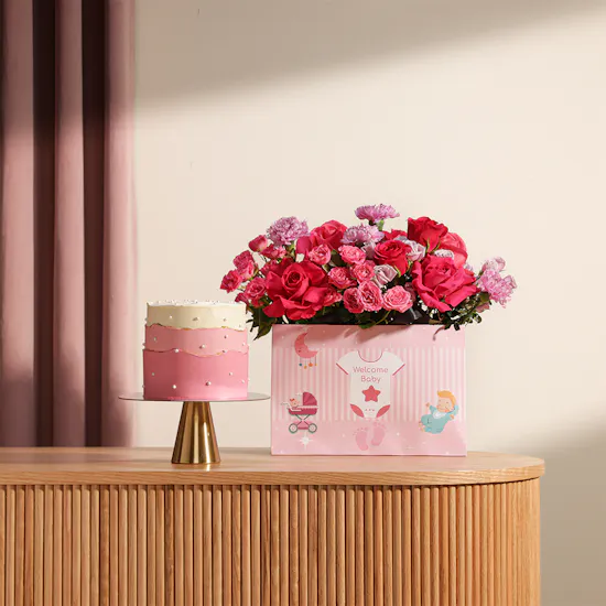 Floward Welcome Baby Girl Cake | Blooms