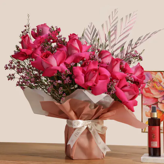Waldorf Astoria Spa 60 Minutes Couple Massage Gift Voucher | Forest Essentials Set and Flower Bouquet