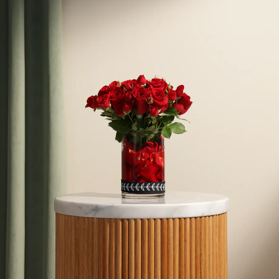 Red Roses Vase 5