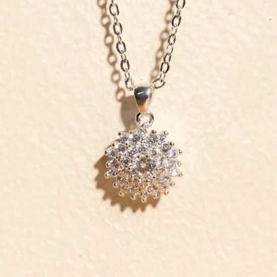 Felizmoda Zircon Stones Necklace | Pink Roses