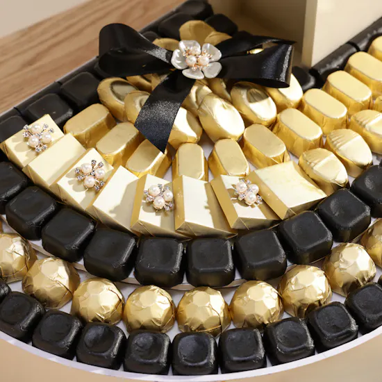 Floward Petals of Delight Chocolate Tray