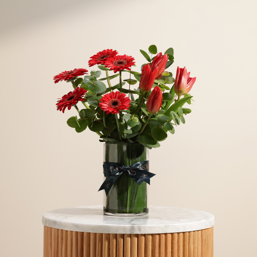 مزهرية زهور خلابة