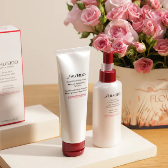 Floward x LETOILE Shiseido Daily Skin Care Set | Classy Roses