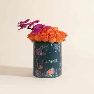 Golden New Beginnings Flower Box | 30 Flowers Golden New Beginnings Flower Box | 30 Flowers
