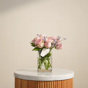 Pinksh Flowers Vase Pinksh Flowers Vase