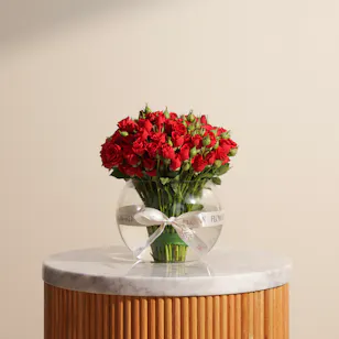 Red Baby Roses Vase | 35 Flowers