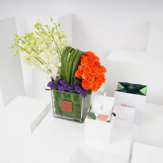 Miss L by L'azurde Pisces Necklace | Colorful Flowers