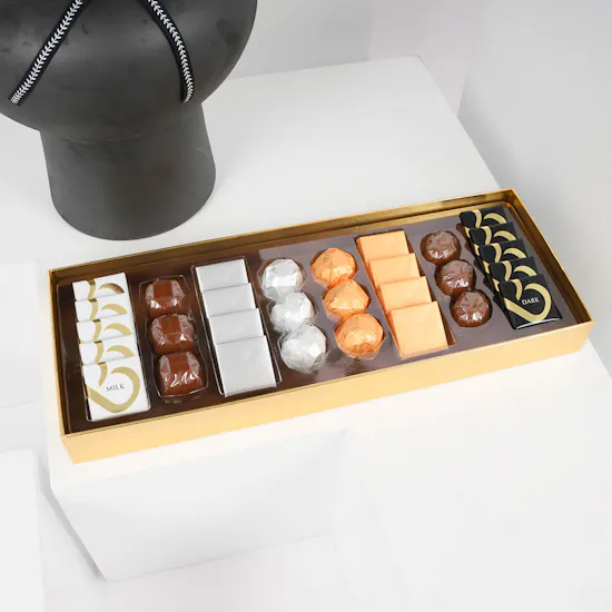 Bostani Signature Medium Box | Elegant Vase