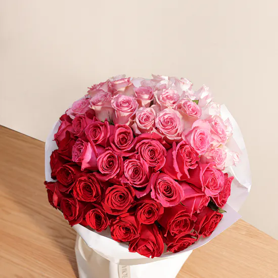Gradient Roses Bouquet