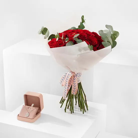 Floward Letter L Rhodium Plated Silver Necklace | Red Roses Bouquet