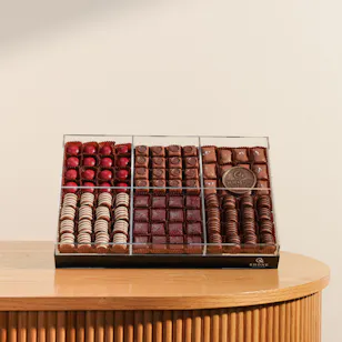 Rhône Elegant Medium Chocolate Tray Rhône Elegant Medium Chocolate Tray