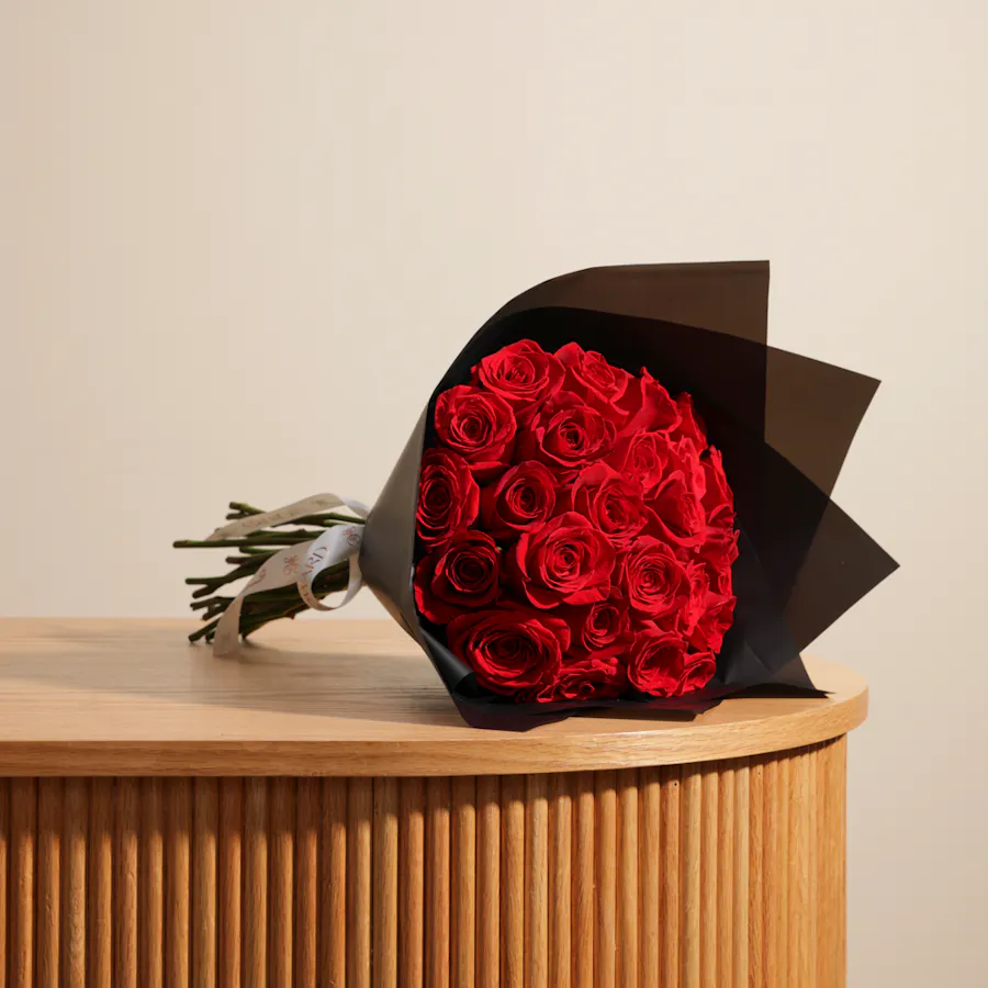 Dazzling Roses Bouquet 1