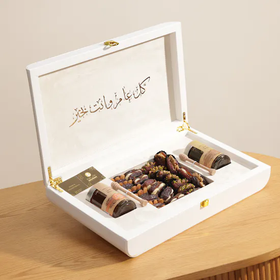 صندوق تمور وعسل للعيد جلد من الملكي رويال