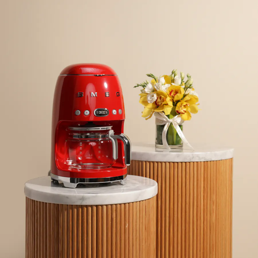 Smeg 50's Style Red Drip Filter Coffee Machine | Charming Flower Vase 6