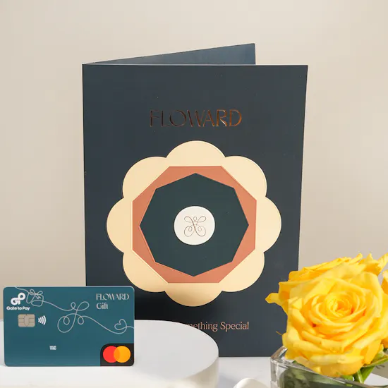 Floward Card | Sunlit Roses Vase