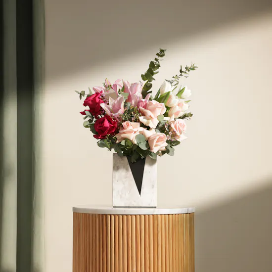 Elegant Pink Flowers Vase
