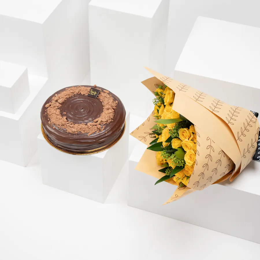 Warm Yellow With Matilda Cake by Sucre De Nada  3