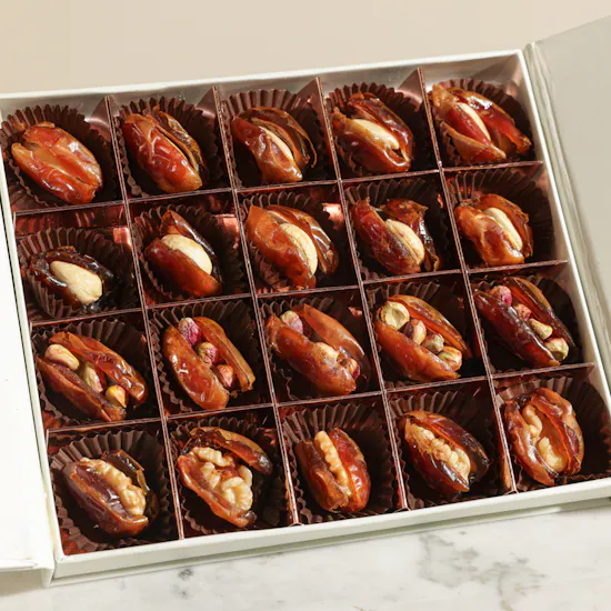 Floward Medium Stuffed Dates Box