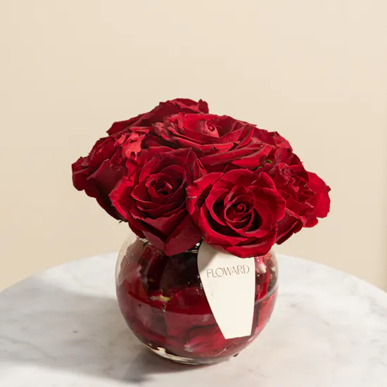 Romance Classic Red Roses Vase