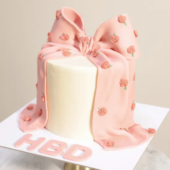 Floward Rosy Ribbon Fantasy Birthday Cake