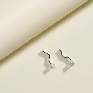 Gold Land Single Diamond Long Earrings