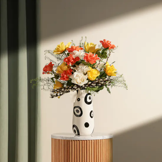 Golden Glow Flowers Vase