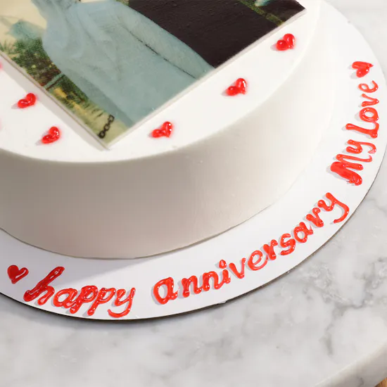 Mister Baker Personalized Love Photo Cake