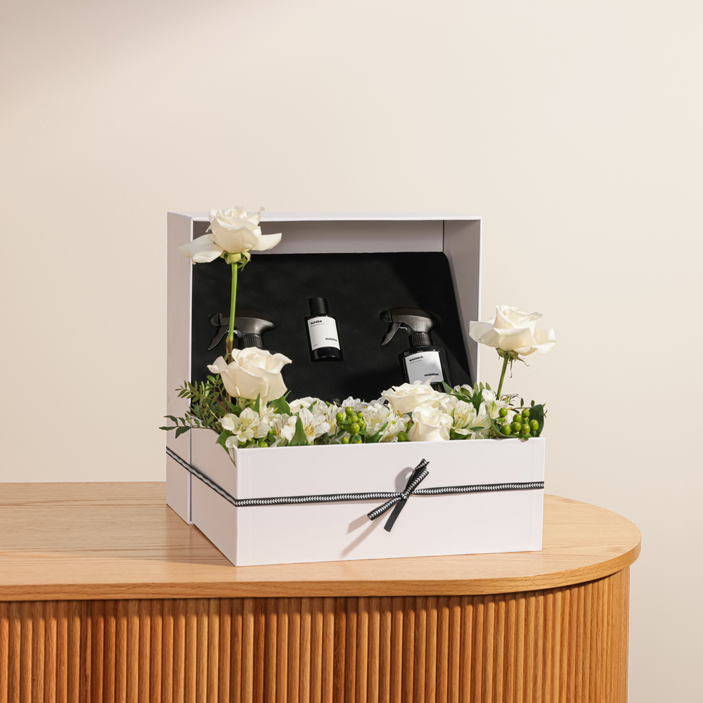 صندوق رباعي من مبخر | الزهور البيضاء