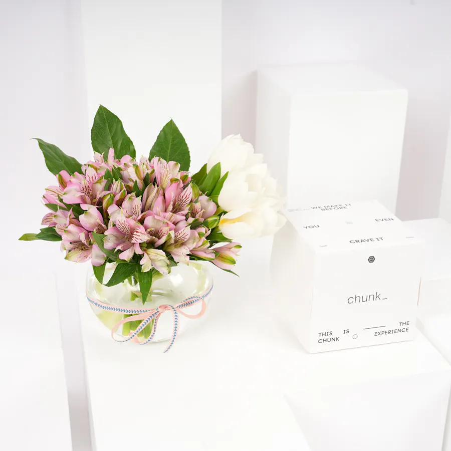 Chunk Salted Caramel Small Cake | Blooms Vase 2