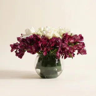 Pure Delight Flowers Vase Pure Delight Flowers Vase