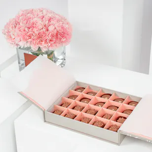 Floward Small Mixed Chocolate Box | Pink Carnations Floward Small Mixed Chocolate Box | Pink Carnations