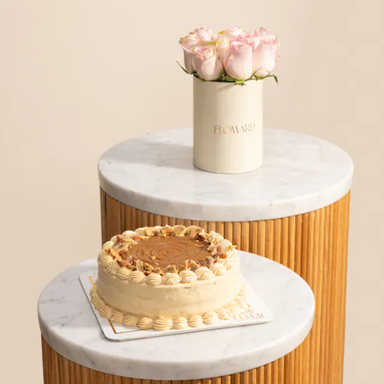 Fleur Almonds and Salted Caramel Cake | Ethereal Flowers