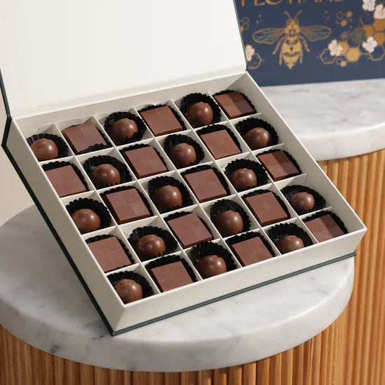 Floward Essence of Joy Medium Chocolate Box