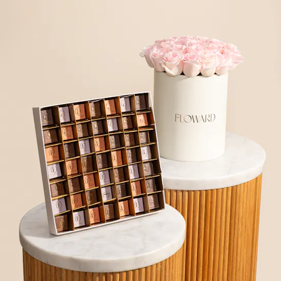 Fleur Mix Chocolates Box | Royal Elegance Flowers Arrangement