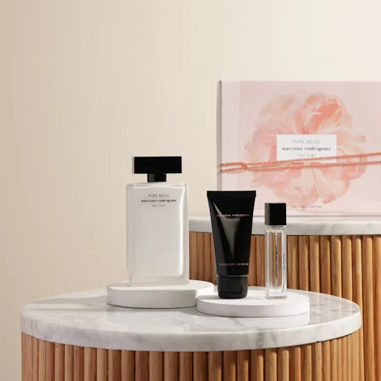 مجموعة عطر بيور مسك فور هير او دى بارفيوم للنساء نارسيسو رودريغز