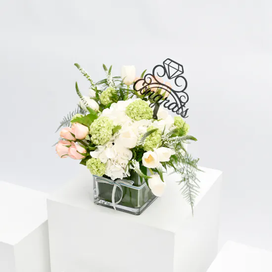 Blooming Flowers | Glass Vase